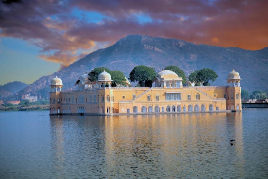 From Delhi: 2 Days Jaipur City Overnight Tour